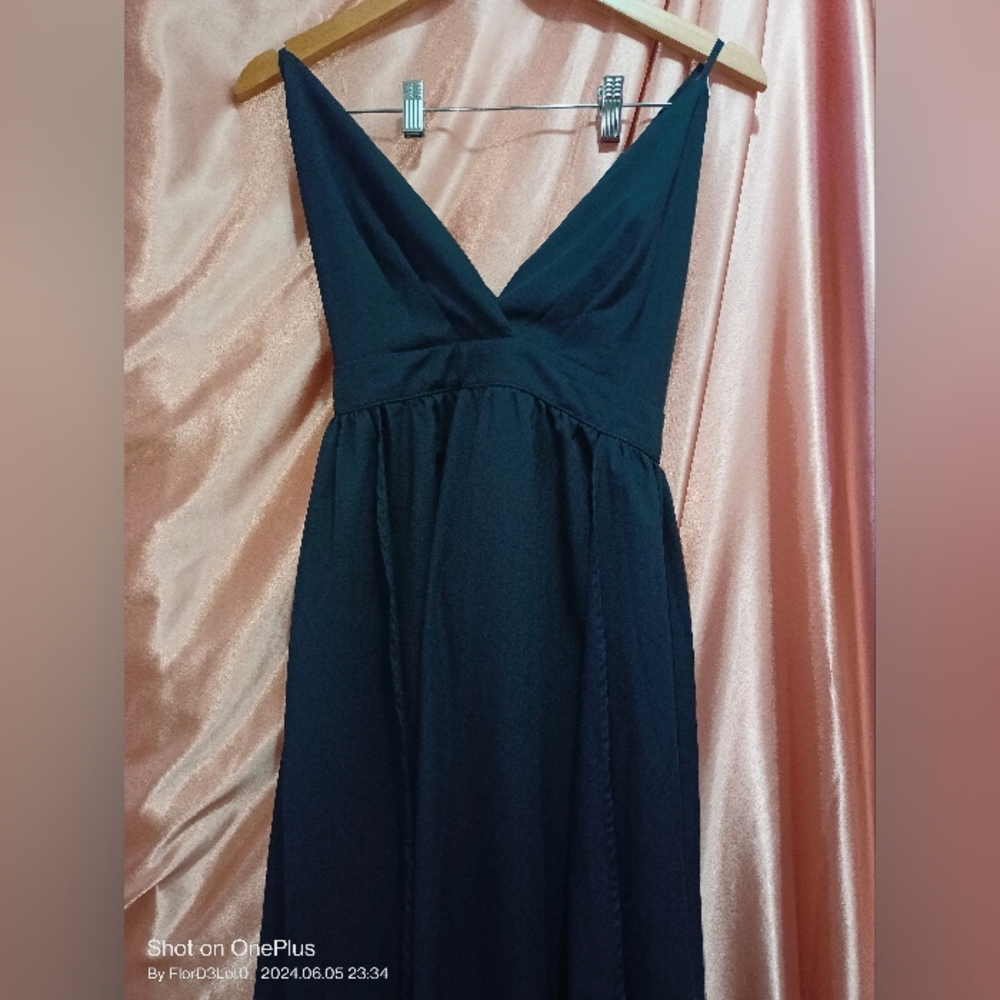 New Beautiful Black Dress Size Medium